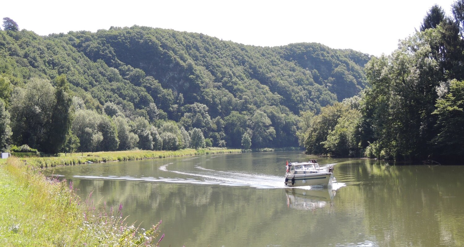 Meuse - Péniche - Tourisme