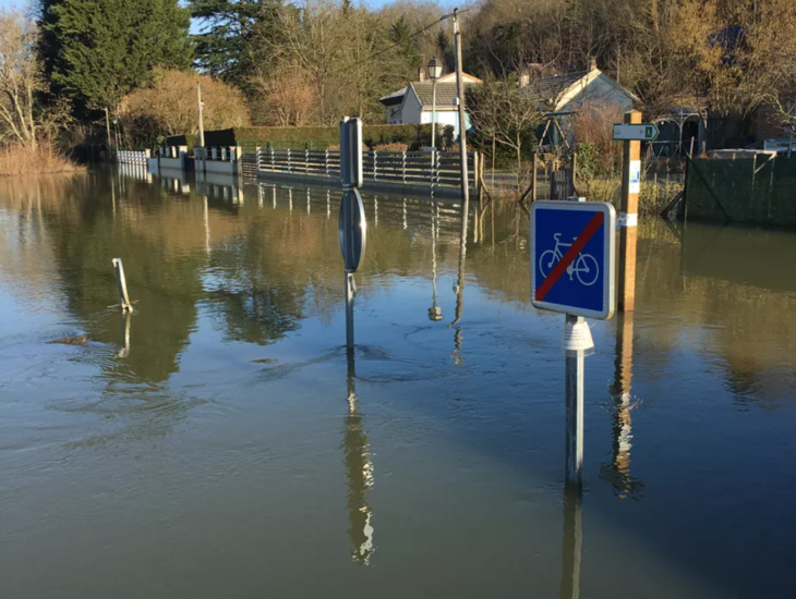 crue de la meuse dans le sedanais